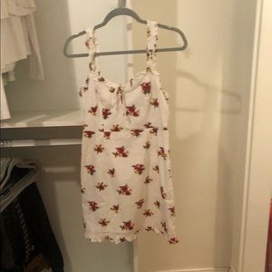 Super cute white flowery dress